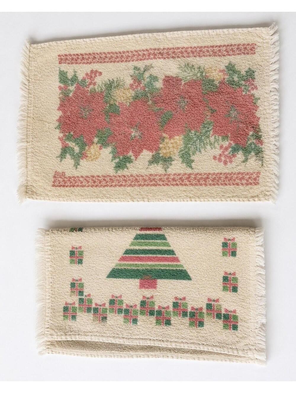 Vintage Christmas Hand Towels Lot of 2 Tree & Poinsettia Cottagecore Farmhouse